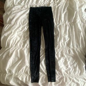 Lululemon Crushed Velvet Special Edition Legging - Size 6